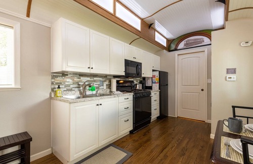 Colorado Springs House | —> The Trolley Car <—
