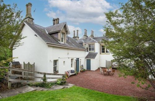 St Boswells House | The Trouthouse