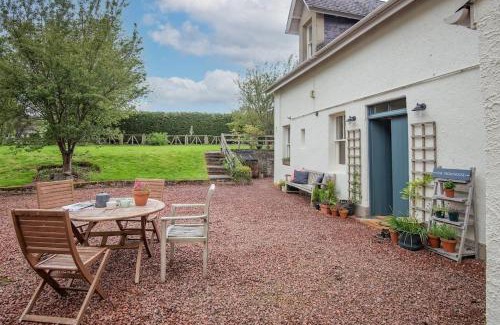 St Boswells House | The Trouthouse