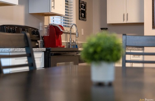 Lupton City House | The' Ultimate Getaway Spot ' only minutes away from the lake