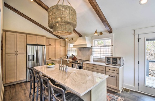 Wiley House | The Ultimate Luxury Retreat on Lake Burton!