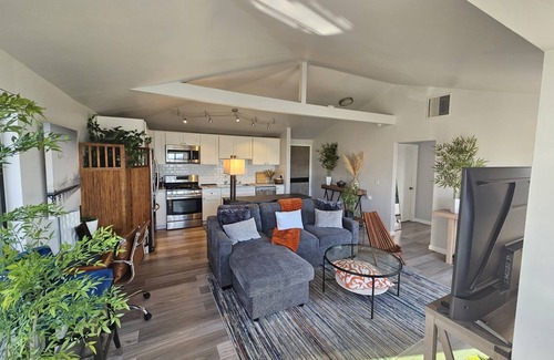 Adams Hill House | The Ultimate Pairing: Unmatched Comfort & Breathtaking City Views!