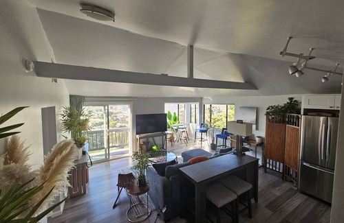 Adams Hill House | The Ultimate Pairing: Unmatched Comfort & Breathtaking City Views!