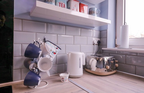 Clacton-on-Sea Cottage | THE UPPER CIRCLE, pet friendly in Clacton-On-Sea