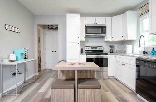 Fortson House | The Upscale Mid Century Modern Home