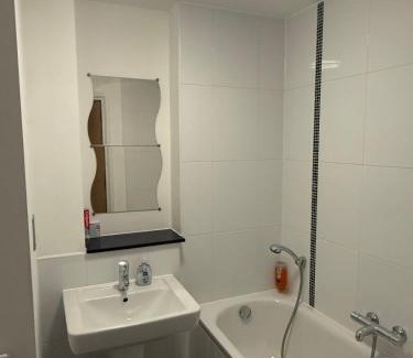 Central Milton Keynes House | The urban corner MK