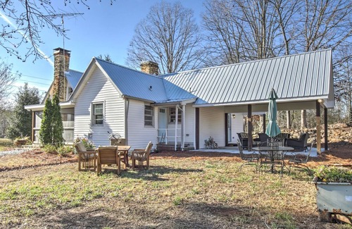 Cleveland House | The Urban Farmhouse Minutes to Wineries