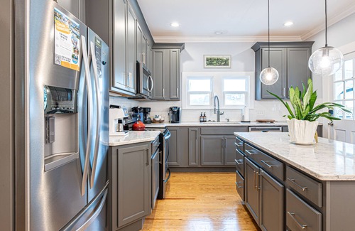 Knoxville House | *The Urban Island* South Knox Home w/Huge Yard