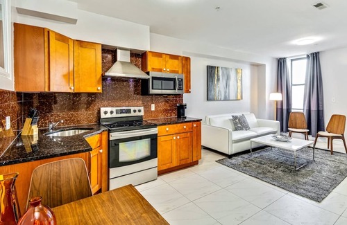 Chinatown Apartment | The Vacationers Place