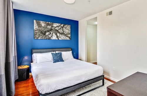 Chinatown Apartment | The Vacationers Place