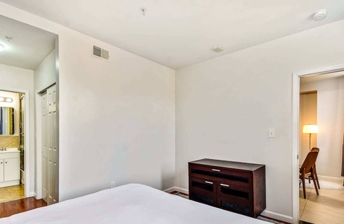 Chinatown Apartment | The Vacationers Place