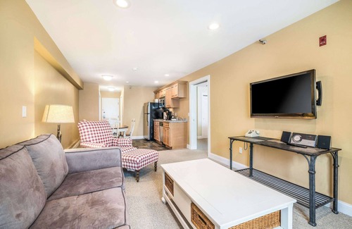 Waterville Valley Hotel | The Valley Inn, an Ascend Collection Hotel