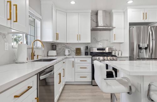 North Hollywood House | The Valley Palms