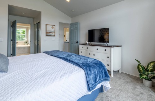 East Wenatchee House | The Veedol House Family Friendly 4bed 3bath (Mountains, River, Wine, Golf!)