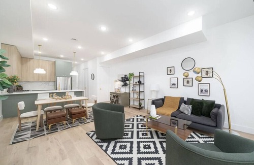 The Heights Apartment | The View – 20 Min to NYC