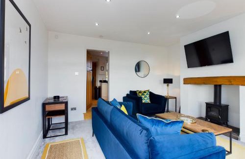 Delph House | THE VIEW!