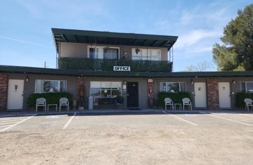 Cottonwood Hotel | The View Motel