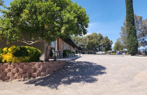 Cottonwood Hotel | The View Motel