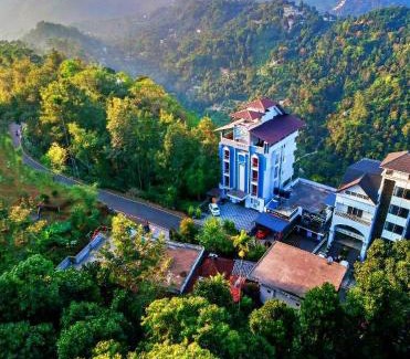 Aadit Hotel | The View Munnar