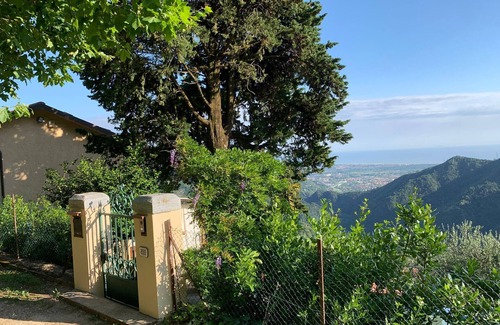 Fabbiano House | The view of Versilia from LA CAPPELLA