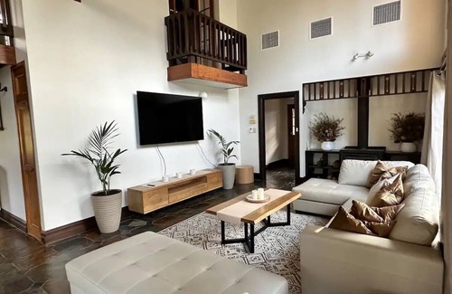 Yundi House | The Views Estate