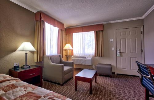 Oak Creek Hotel | The Views Inn Sedona