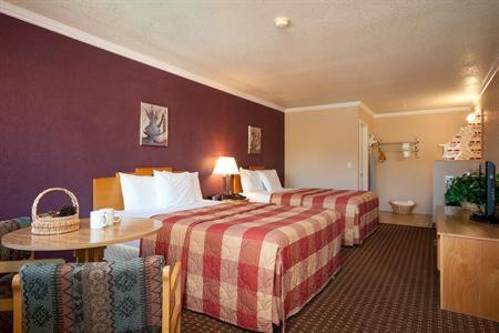 Oak Creek Hotel | The Views Inn Sedona