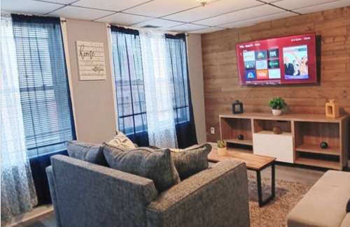 Federal Hill Apartment | The Villa-Suite # 2 at Federal Hill NEW 2 BR APTnn