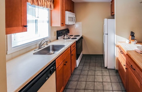 Lincoln Apartment | The Village of Loon Mountain Fixed Rooms