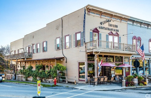 Hammondsport Apartment | The Village Tavern Inn-#4 , Located in Hammondsport just 1 block from Keuka Lake