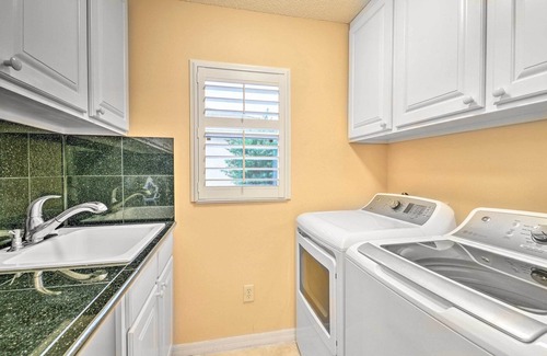 The Villages Villa | The Villages Home on Golf Course Near Lake Sumter!