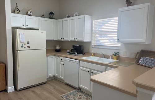 Candler House | THE VILLAGES - NEW TO RENTAL MARKET! Great Location! Village of Glenbrook