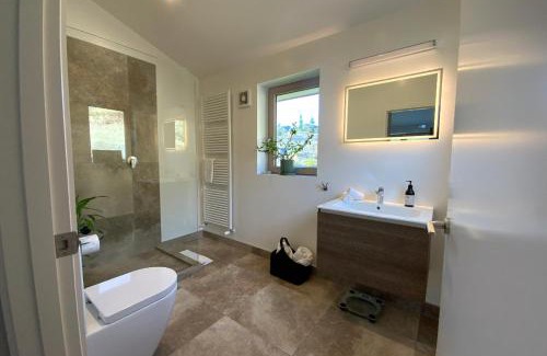 Gibbston House | The Vines - Gibbston