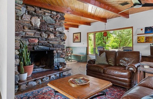 Cornville House | The Vineyard House Pool & Spa + Oak Creek Access