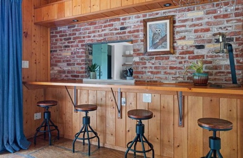Cornville House | The Vineyard House Pool & Spa + Oak Creek Access