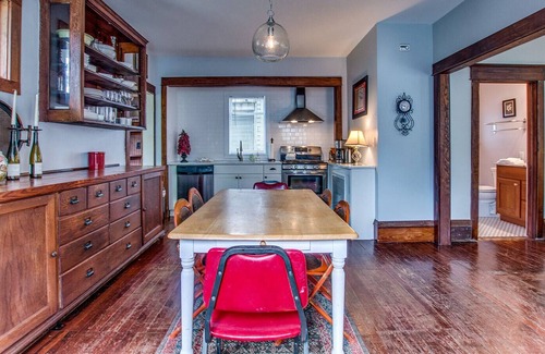 Hammondsport House | The Vintner`s House | 3 Bed, 2 Bath