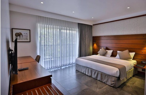 Pirmed Resort | The Violet Thekkady