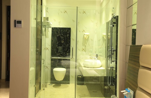 Karnal Hotel | The Vivaan Hotel & Resorts
