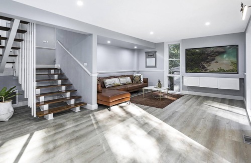 Wahroonga House | The Wahroonga Oasis (ISYD) - A Unique 4 Bedroom Oasis Retreat with office space that can converted be self-contained studio with bathroom and kitchen