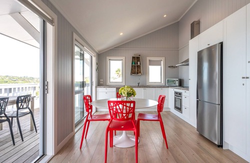 Oneroa Apartment | THE WAIHEKE PAD | Be My Guest