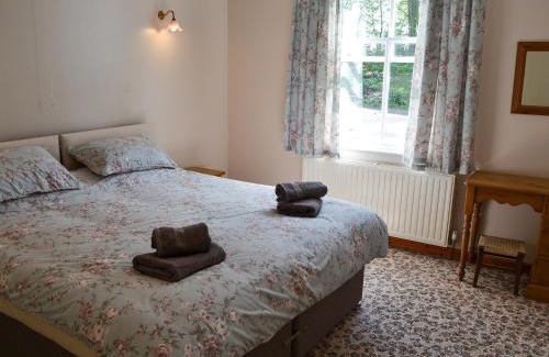 Cawston House | The Waiting Rooms