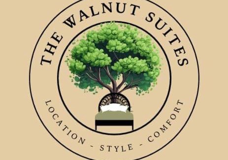 Shadyside Apartment | The Walnut Suites - The Onyx Suite