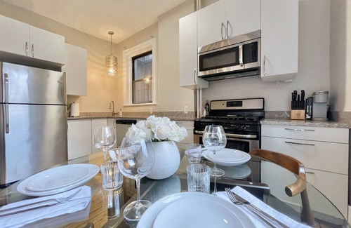 Bloomfield Apartment | The Warhola Bloomfield