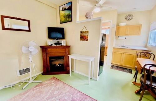 Springfield Apartment | The Washburne Cottage