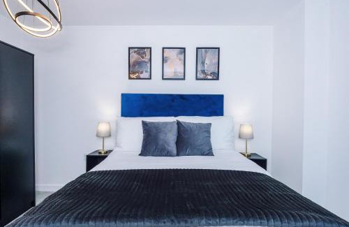 Salford Apartment | The Waterside Retreat