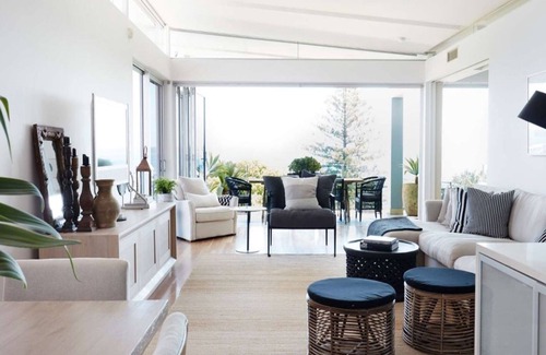 Nelson Bay Apartment | The Waterview, 2 76 Magnus St - complete style, comfort, luxury and spectacular waterviews