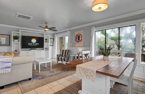 Airlie House | The Waterway 405 by Sea Scape Properties