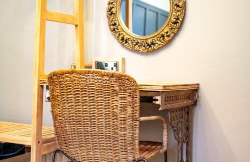 Gifford Apartment | The Waverley Park Residence