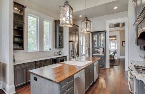Woodland in Waverly House | The Waverly - Less than 2mi from Downtown