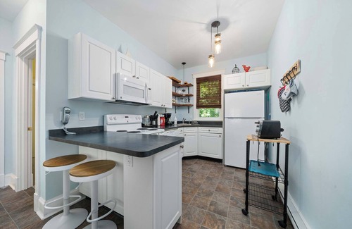 Cherry Valley House | The Waxwing - 15 Farm View